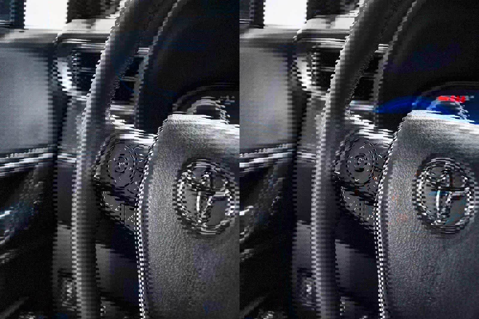 Certified 2024 Toyota Venza Limited image 16