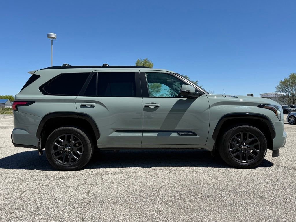Used 2024 Toyota Sequoia Platinum AWD/4WD image 5