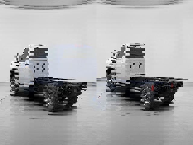 New 2026 GMC Sierra 3500 Pro w/ Convenience Package image 3