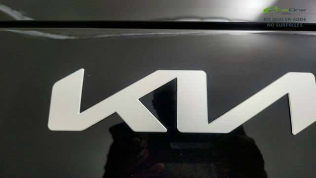 Used 2024 Kia EV9 GT-Line AWD/4WD image 33