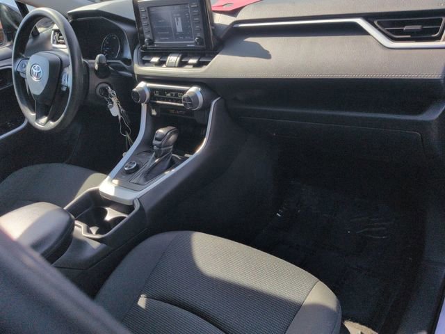 Used 2021 Toyota RAV4 LE AWD/4WD image 27
