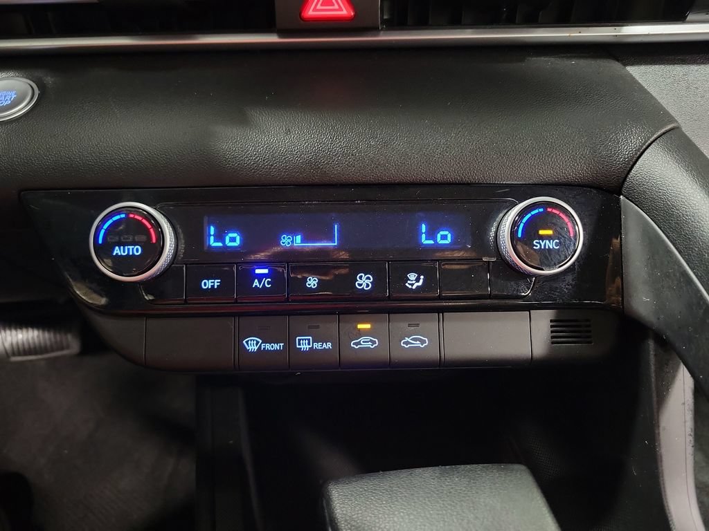 Used 2023 Hyundai Elantra SEL FWD image 18