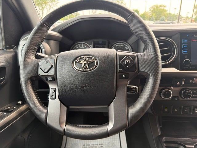 Used 2017 Toyota Tacoma TRD Sport w/ Premium & Technology Package AWD/4WD image 24