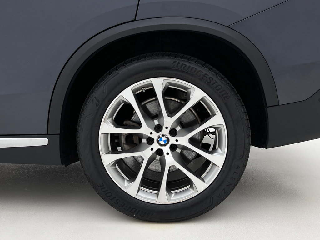 Used 2021 BMW X5 xDrive45e w/ Executive Package AWD/4WD image 28