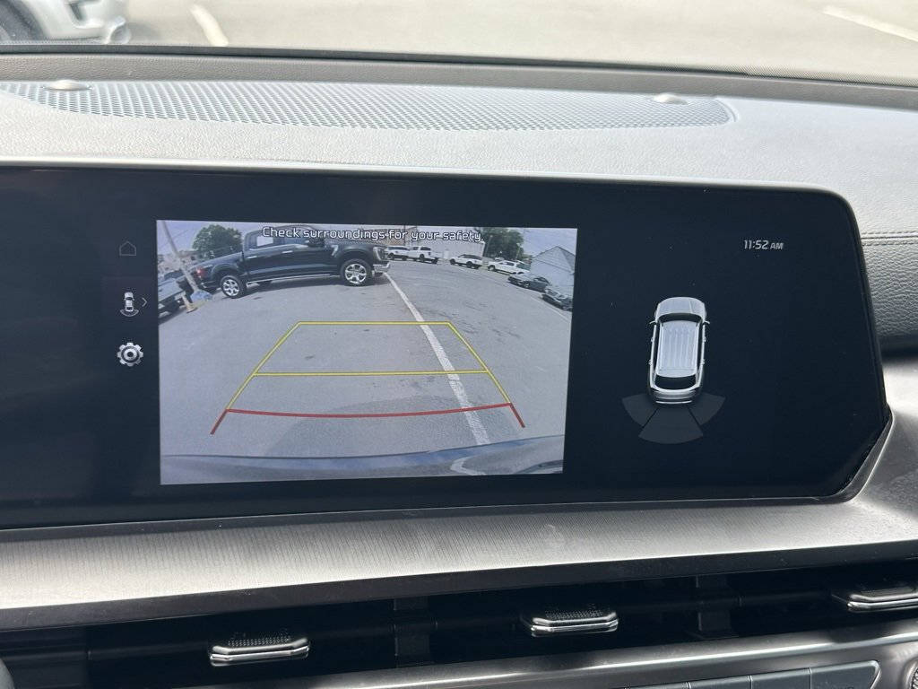 Used 2024 Kia Telluride S image 5