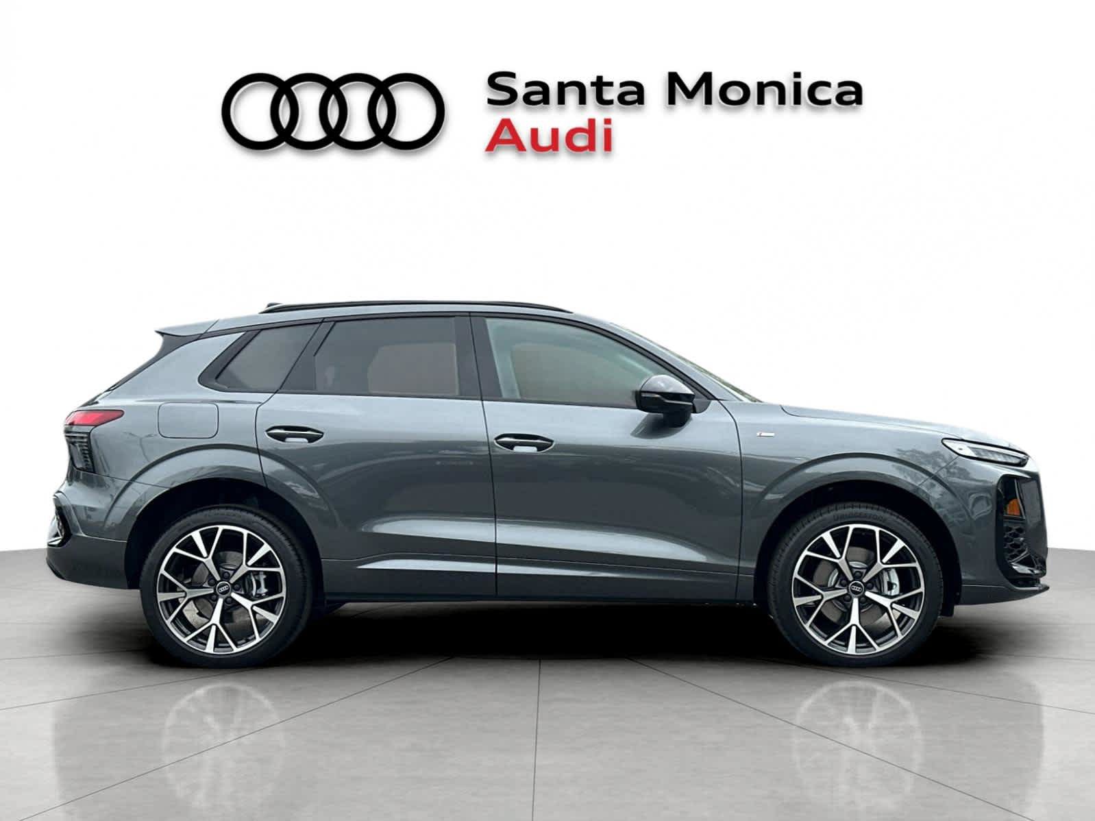 New 2026 Audi Q3 quattro 2.0T AWD/4WD image 8