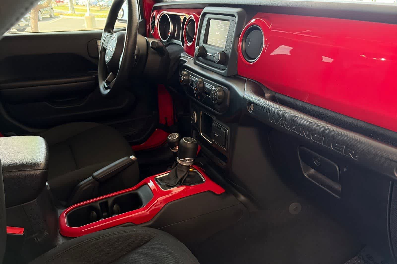 Used 2021 Jeep Wrangler Sport AWD/4WD image 16