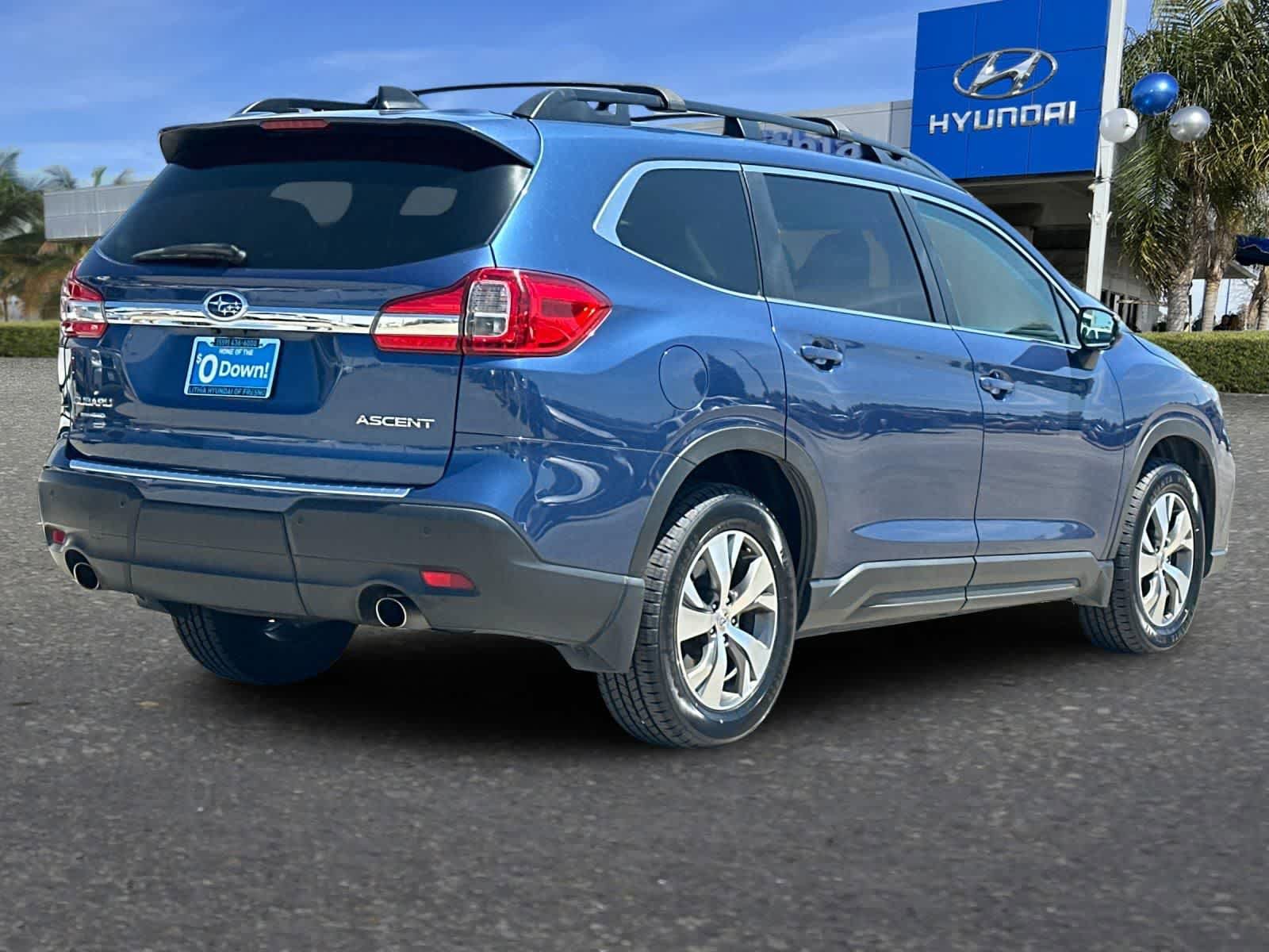 Used 2021 Subaru Ascent Premium w/ Convenience Package AWD/4WD image 3