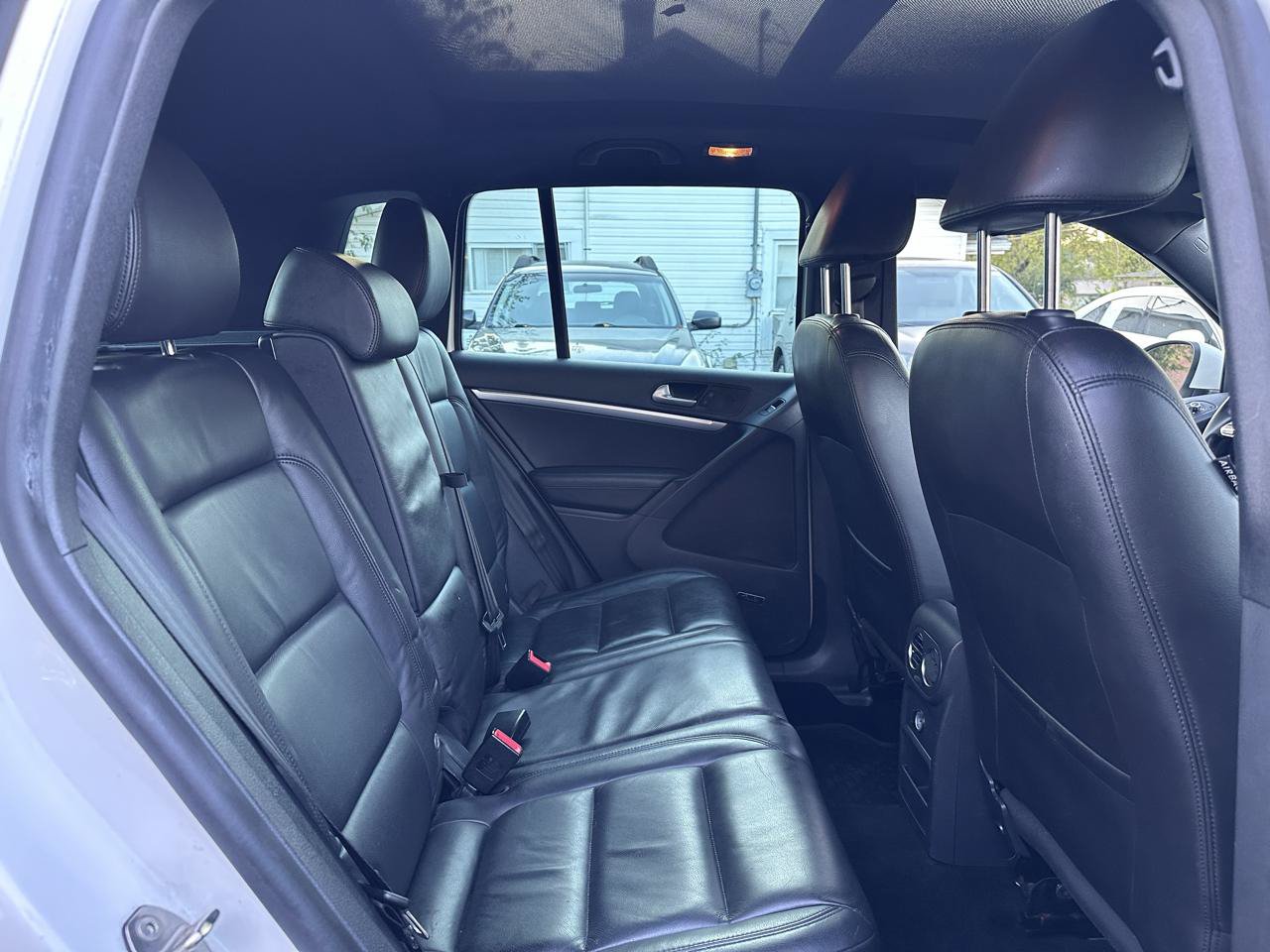 Used 2014 Volkswagen Tiguan R-Line AWD/4WD image 29