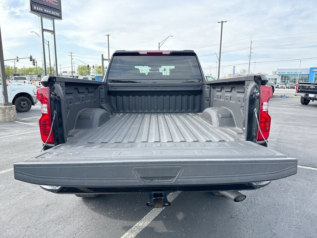 Used 2025 Chevrolet Silverado 2500 Custom w/ Custom Value Package AWD/4WD image 24
