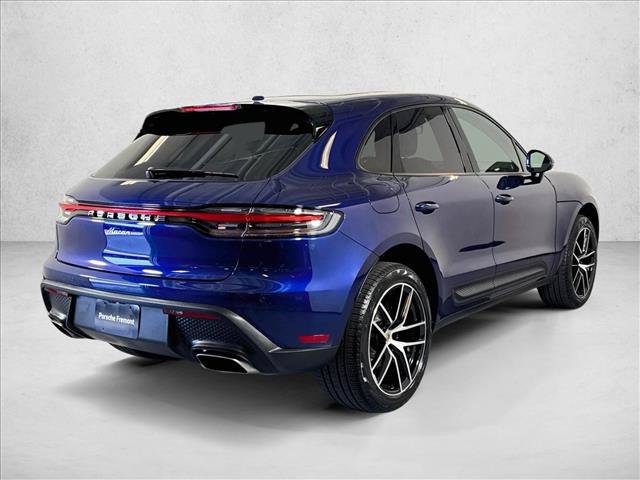 Certified 2026 Porsche Macan AWD/4WD image 9