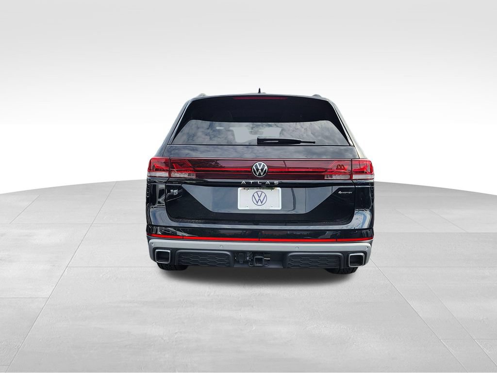 Used 2026 Volkswagen Atlas Peak Edition AWD/4WD image 5