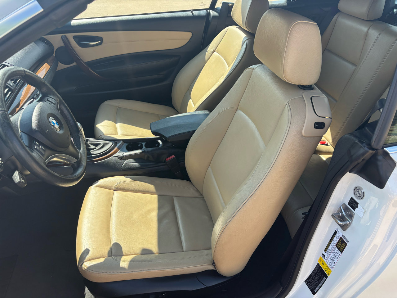 Used 2011 BMW 128i Convertible image 23