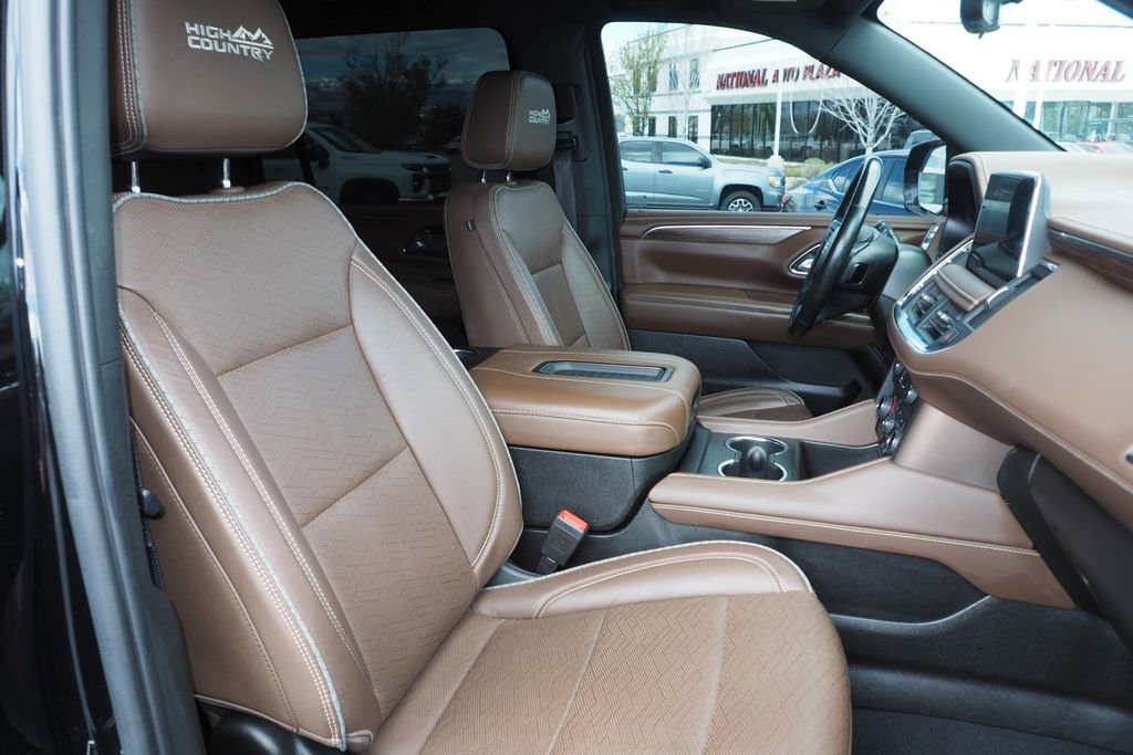 Used 2022 Chevrolet Suburban High Country w/ Premium Package 2 image 23