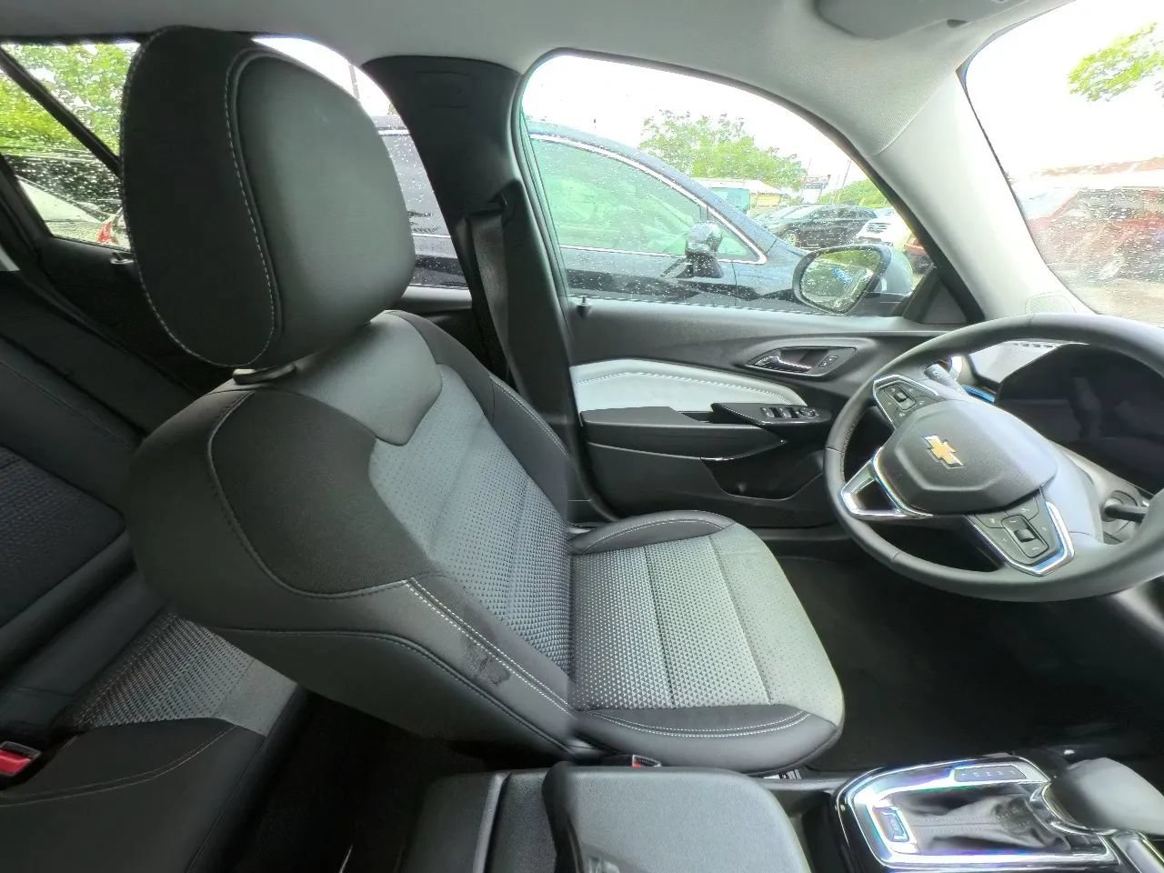 Used 2026 Chevrolet Trax LT w/ Driver Confidence Package FWD image 27
