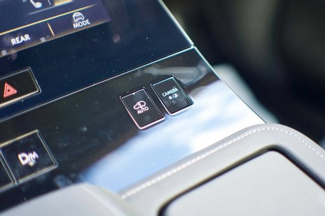 Used 2025 INFINITI QX80 Sensory AWD/4WD image 34