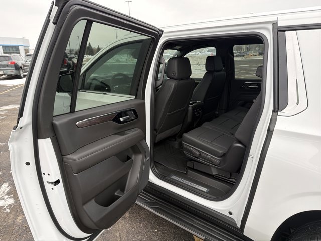 New 2026 Chevrolet Suburban LT w/ Comfort Package image 21