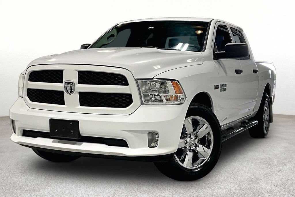 Used 2018 RAM 1500 Express w/ Express Value Package AWD/4WD image 14