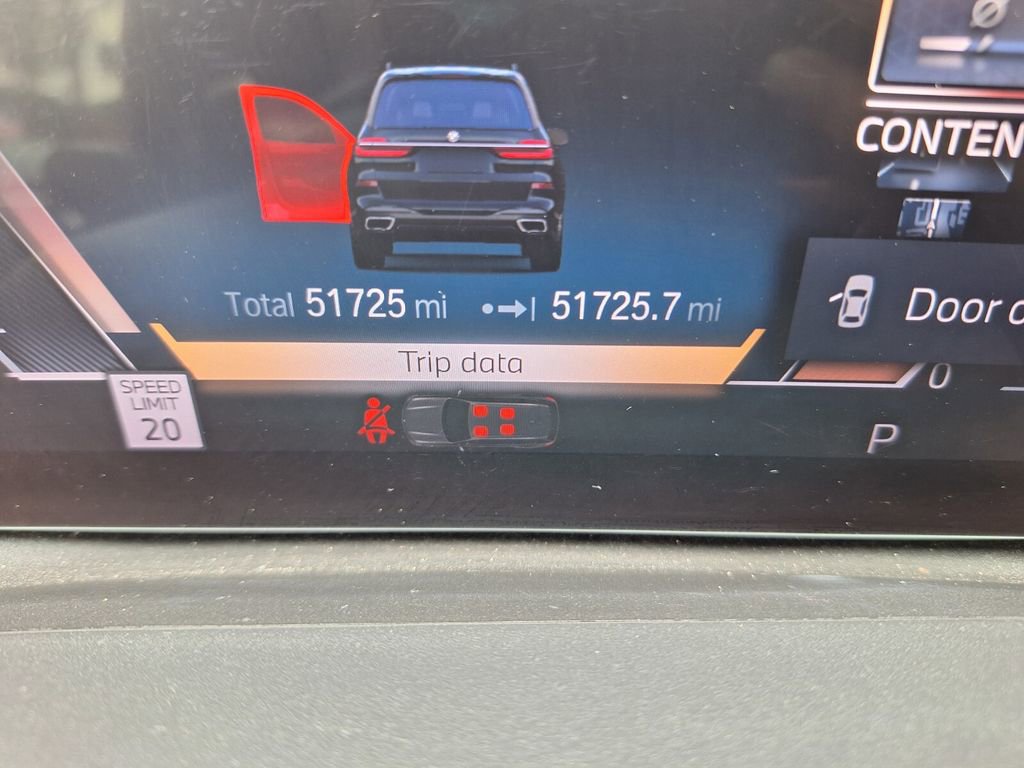 Used 2023 BMW X7 xDrive40i w/ M Sport Package AWD/4WD image 24