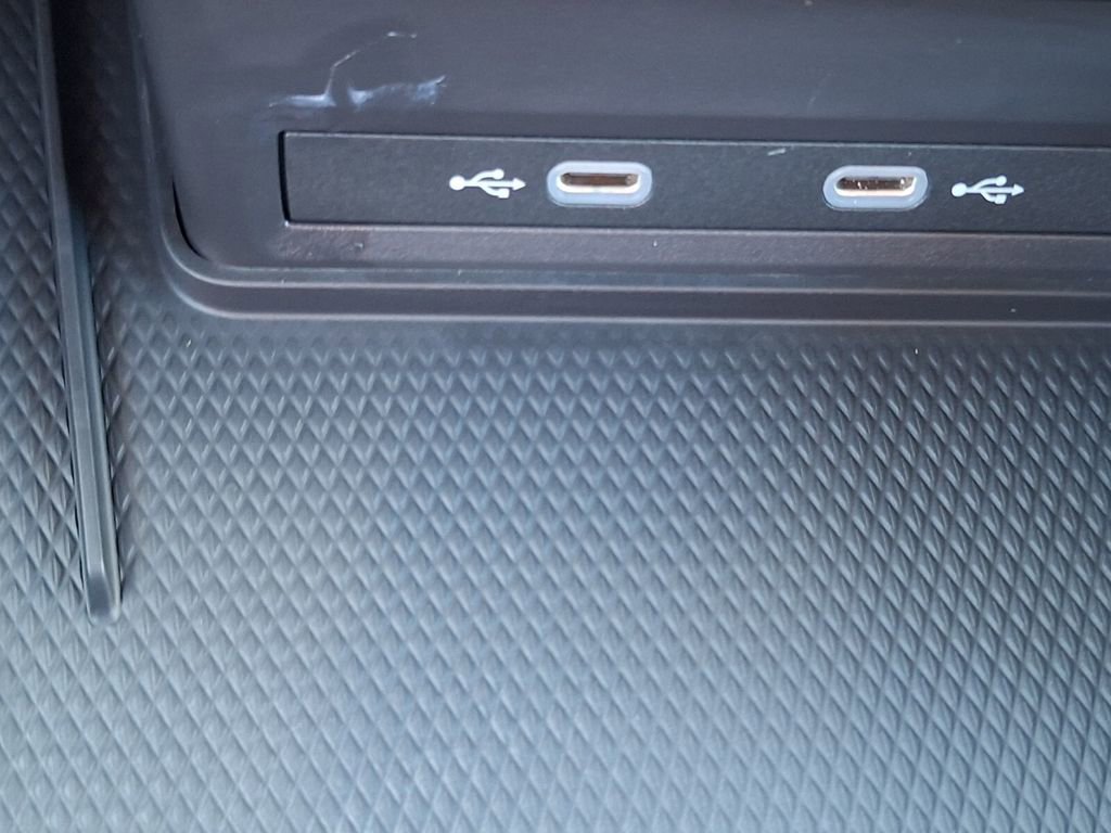 New 2026 Volkswagen Atlas Cross Sport SE image 17