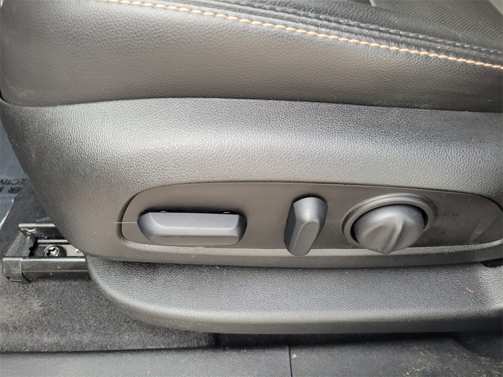 Used 2019 Chevrolet Equinox Premier image 6