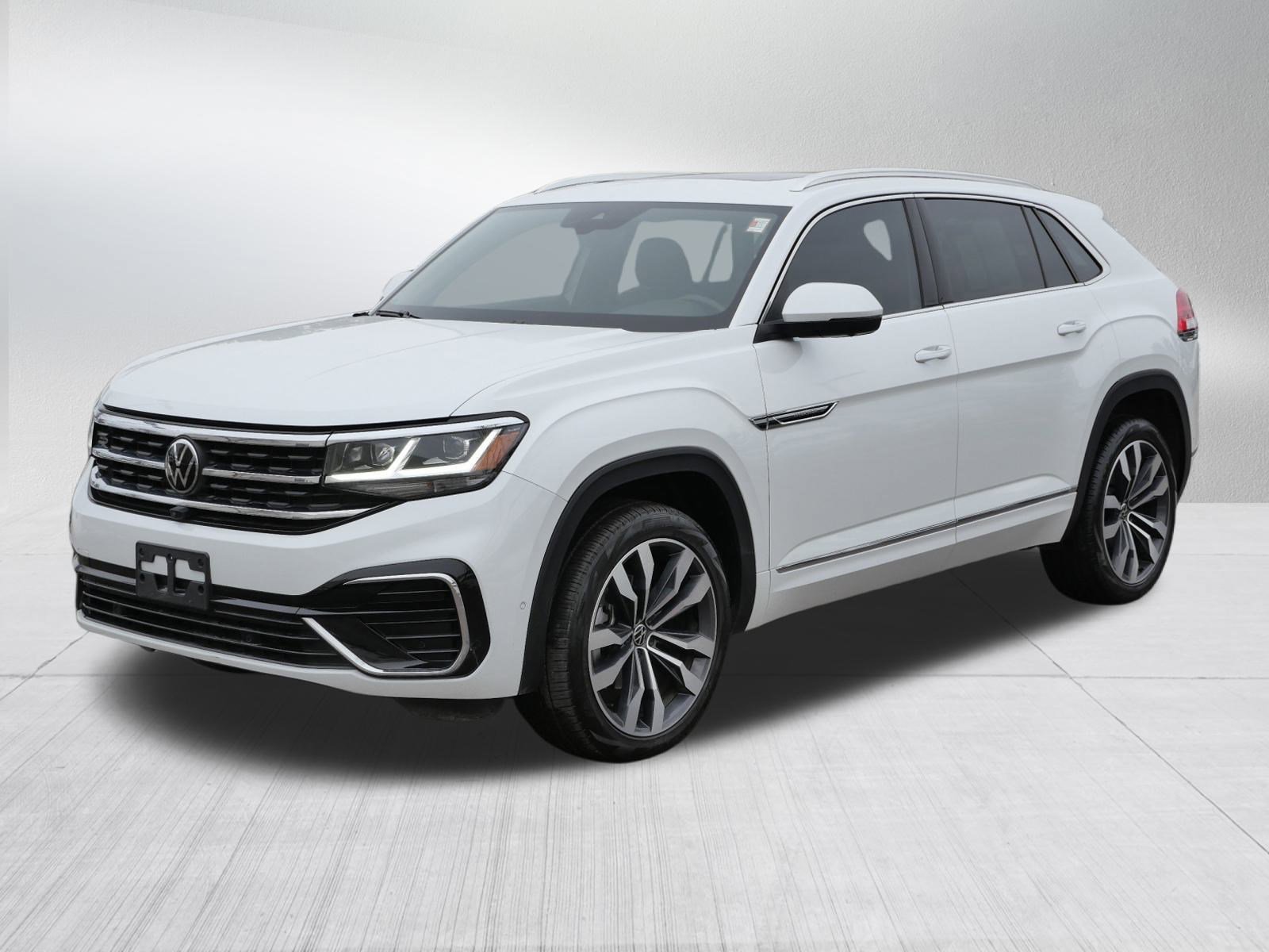 Certified 2023 Volkswagen Atlas Cross Sport SEL Premium R-Line image 3