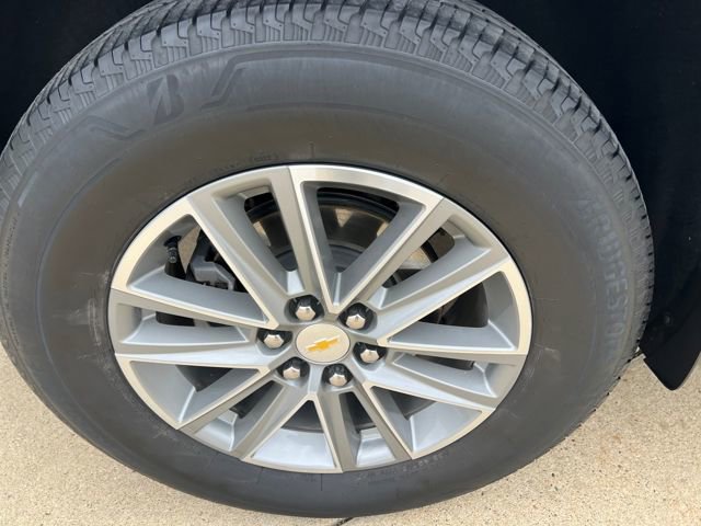 Used 2022 Chevrolet Traverse LT image 11