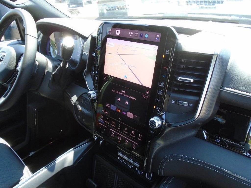 New 2025 RAM 2500 Limited image 12