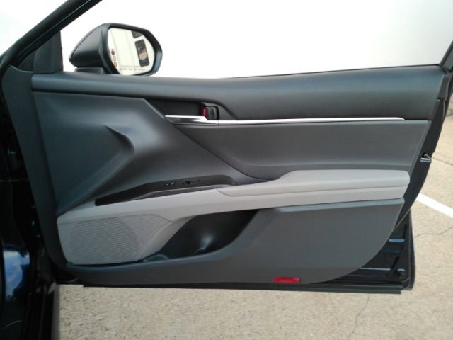 Used 2022 Toyota Camry SE image 20