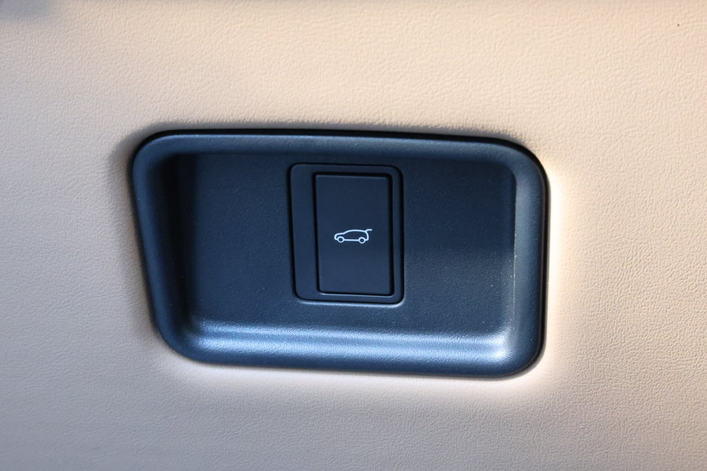 New 2027 Land Rover Range Rover SE AWD/4WD image 17