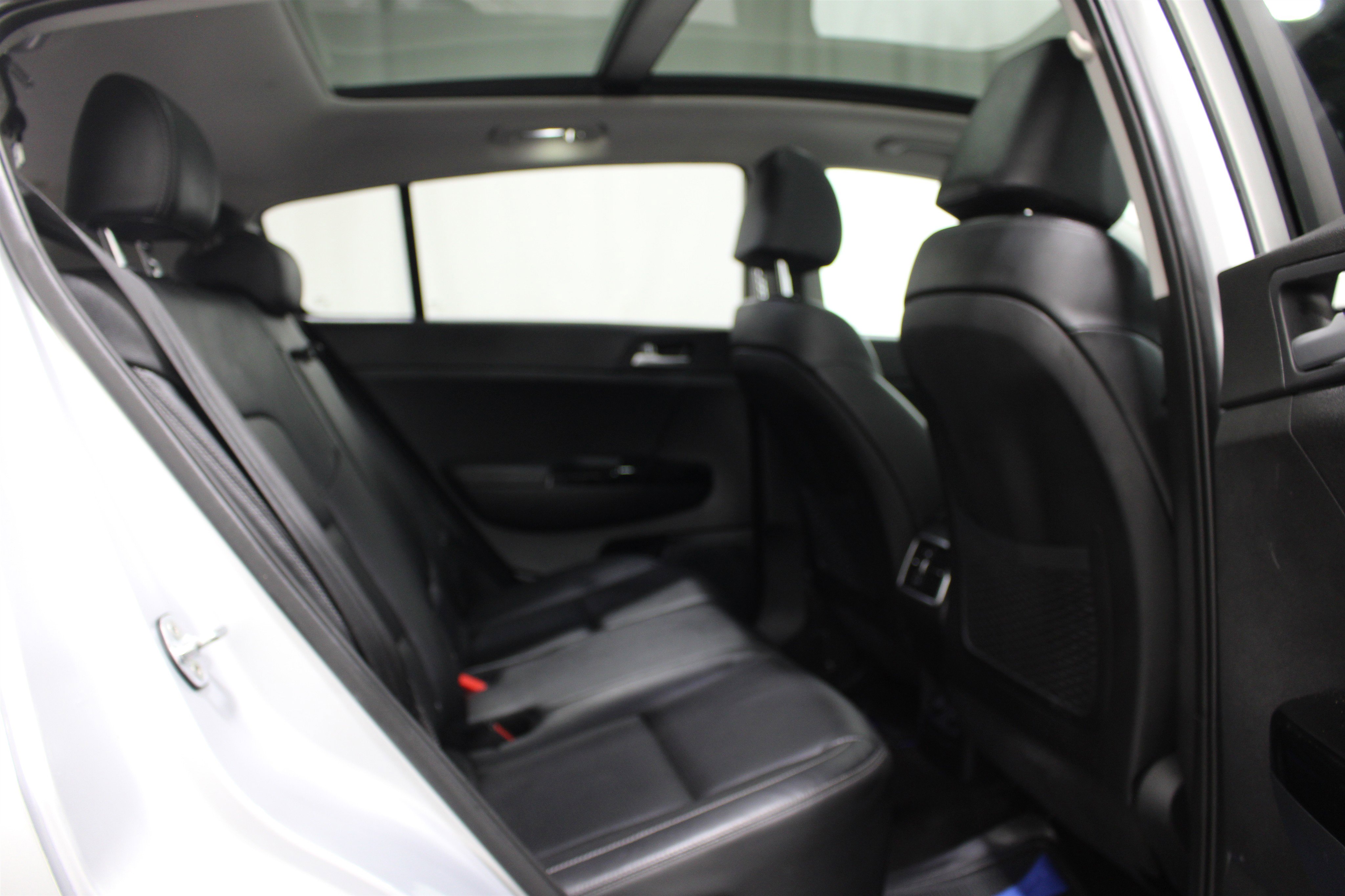 Used 2021 Kia Sportage EX w/ EX Technology Package FWD image 25