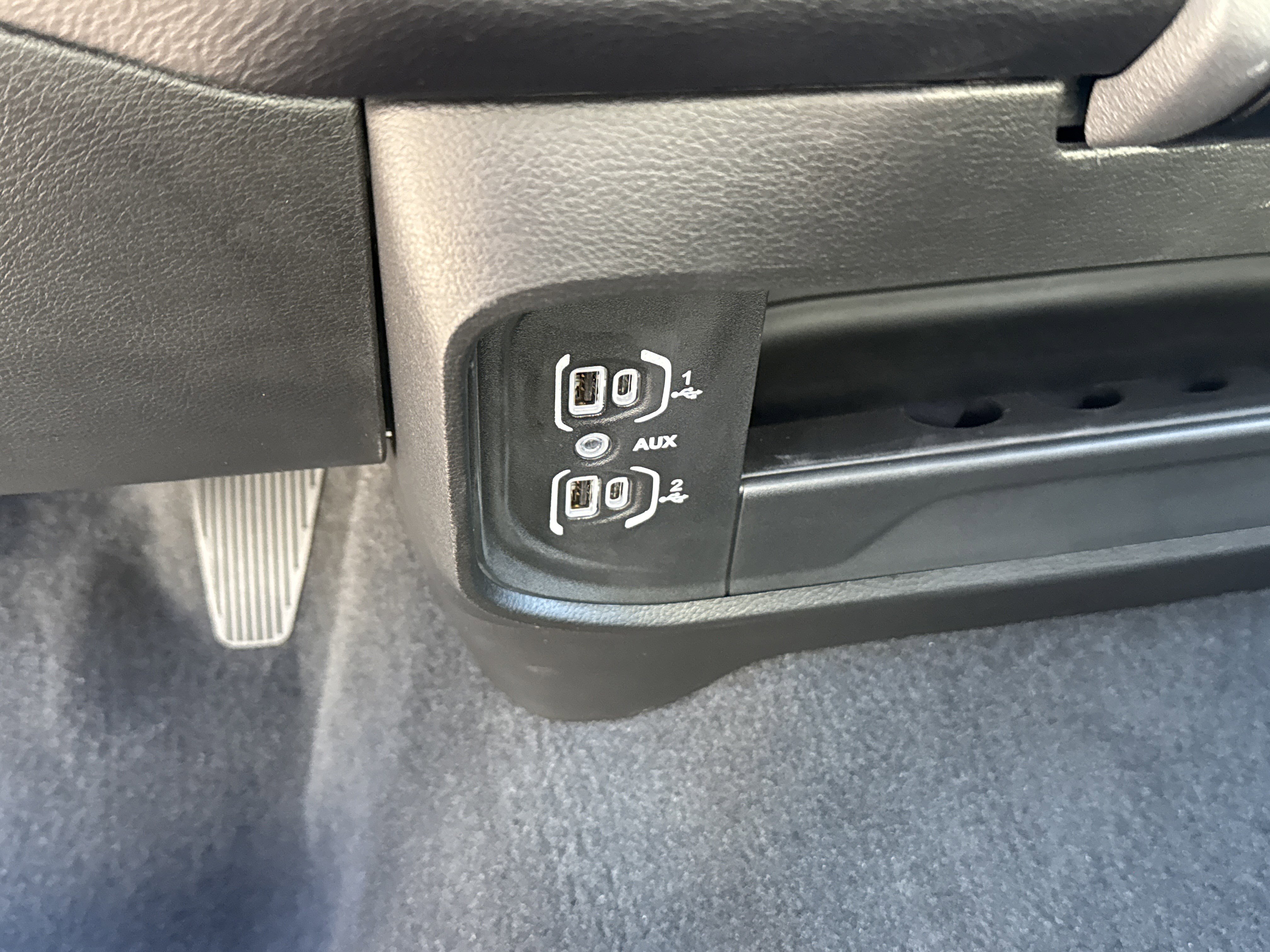 Used 2025 RAM 2500 Big Horn image 35