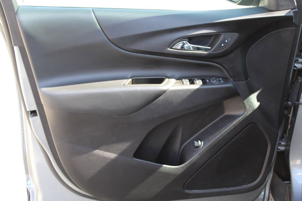 Used 2024 Chevrolet Equinox LT image 19