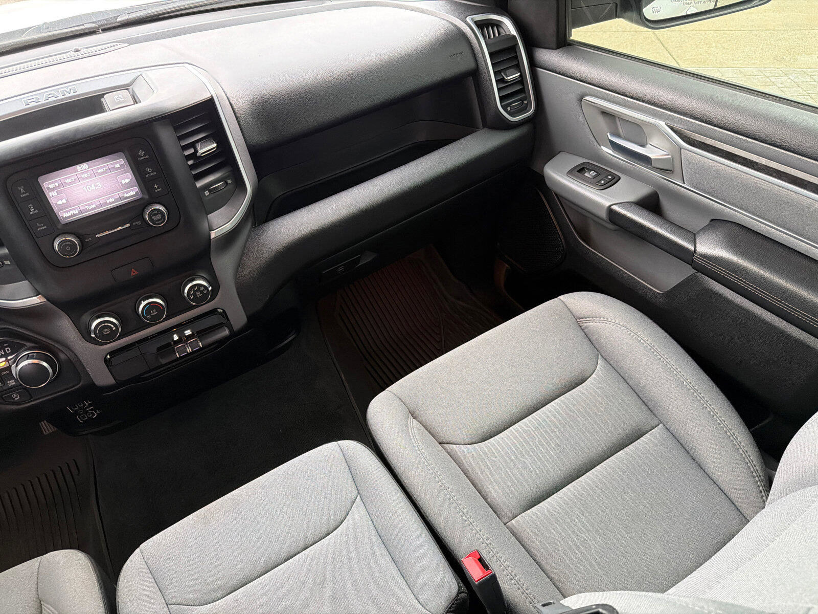 Used 2021 RAM 1500 Big Horn AWD/4WD image 24