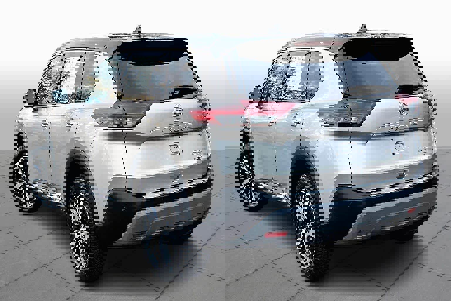 Used 2021 Nissan Rogue SL image 11