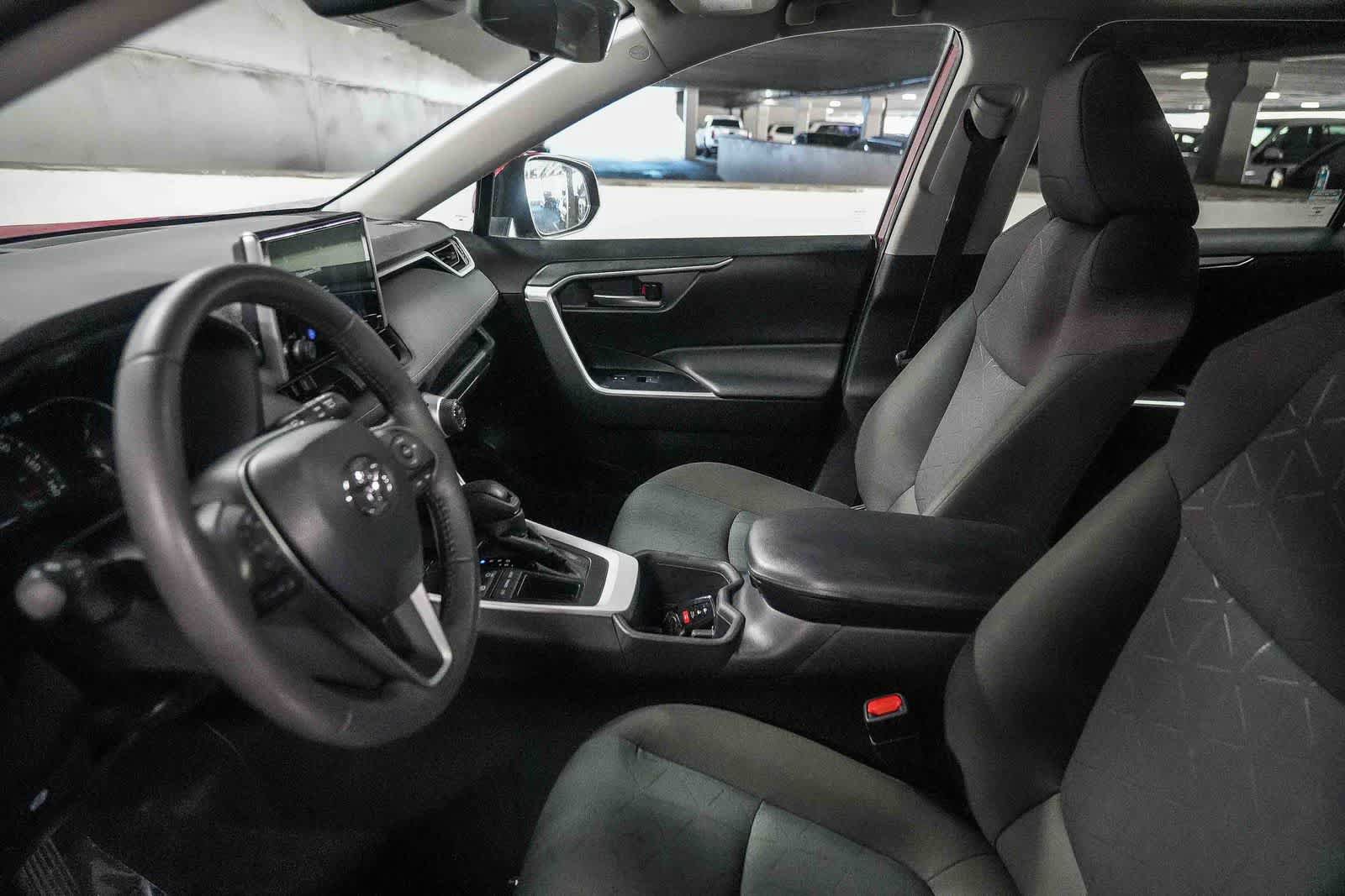 Certified 2023 Toyota RAV4 XLE w/ Convenience Package FWD image 18