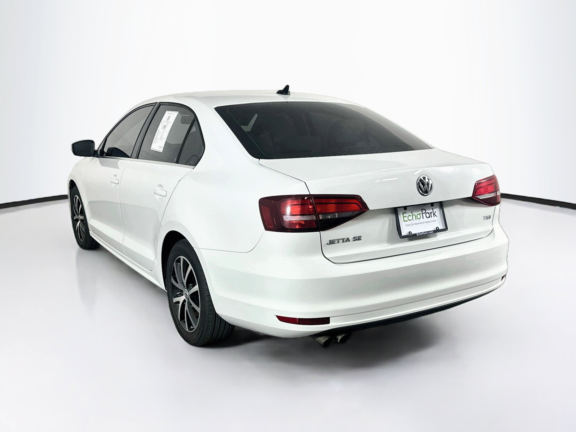 Used 2018 Volkswagen Jetta SE FWD image 5