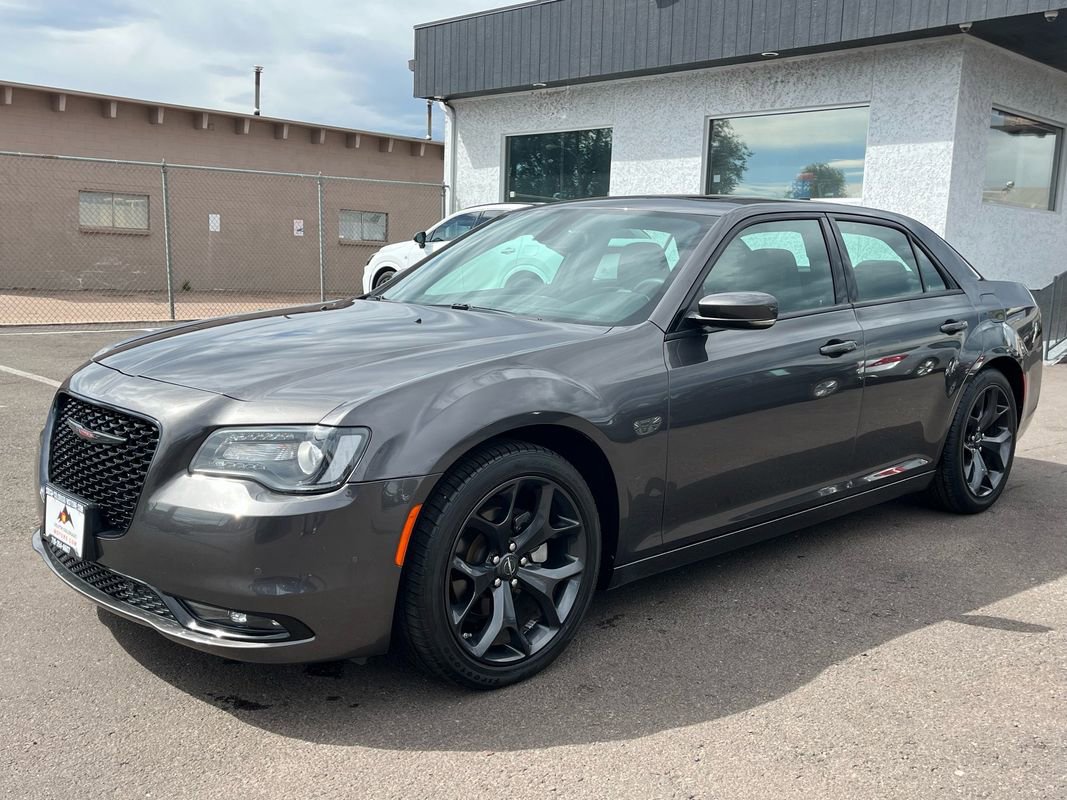 Used 2023 Chrysler 300 S image 3