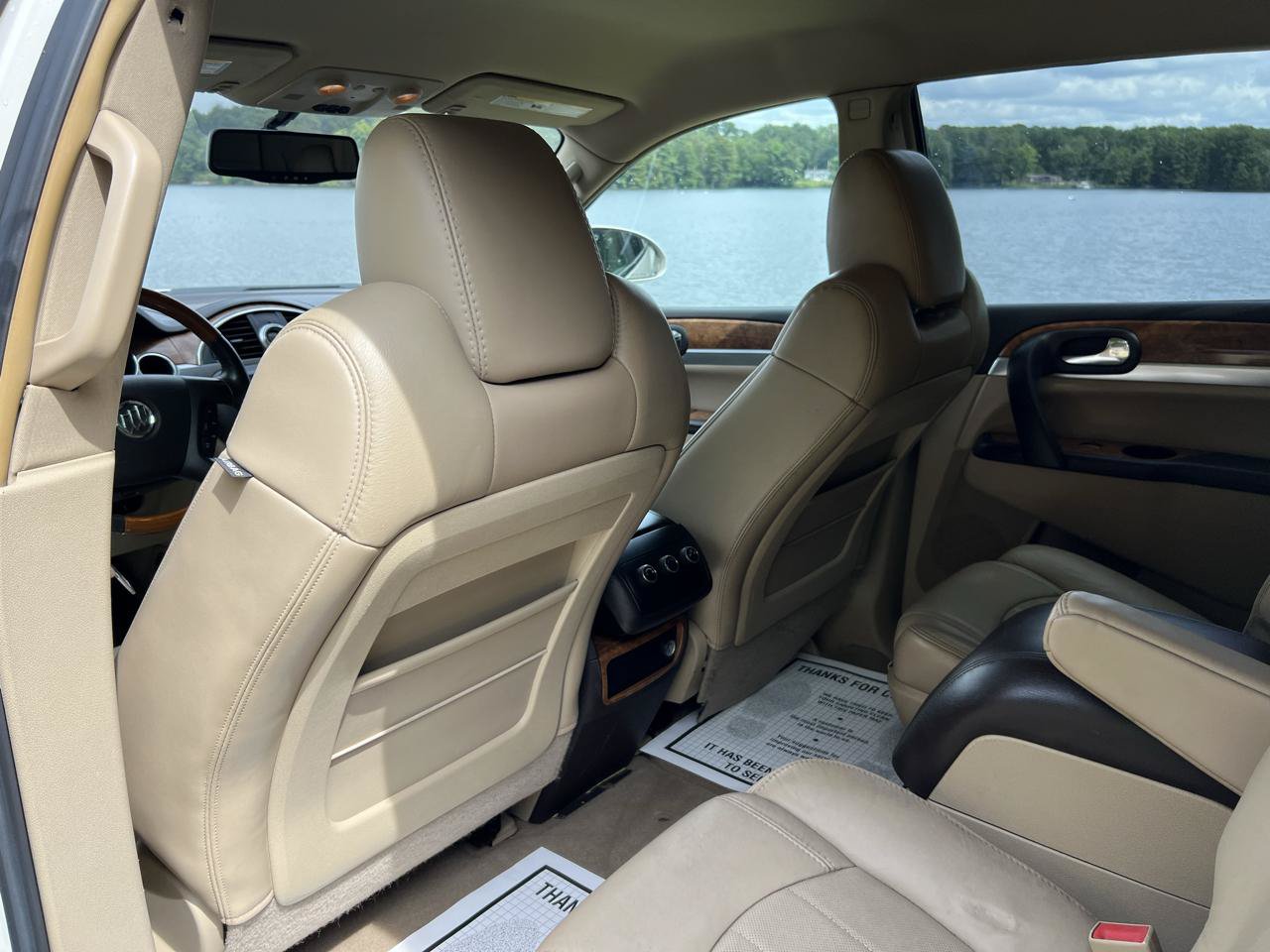 Used 2009 Buick Enclave CXL w/ Driver Confidence Package FWD image 31