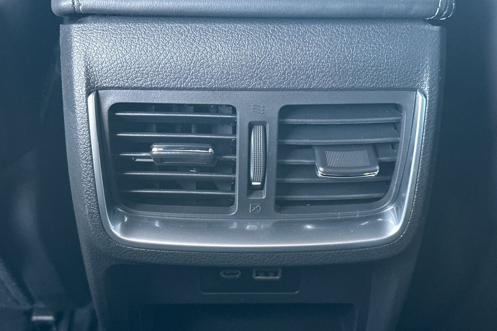 New 2025 INFINITI QX50 Sport image 13