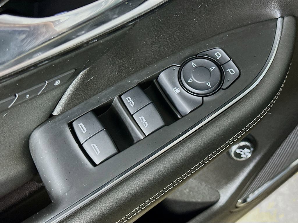 Used 2023 Buick Envision Essence w/ Technology Package I image 20