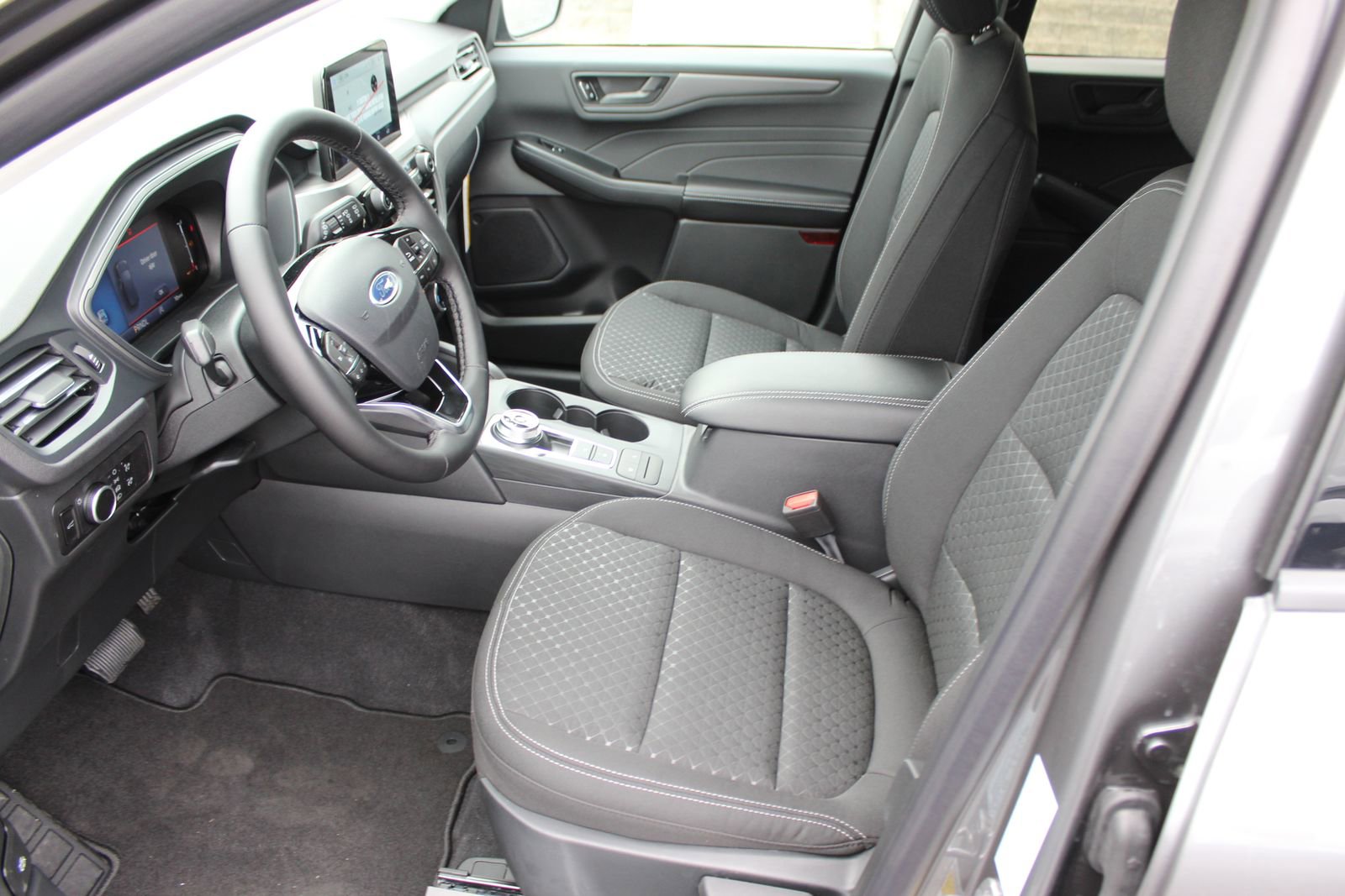 New 2026 Ford Escape Active w/ Cold Weather Package image 18