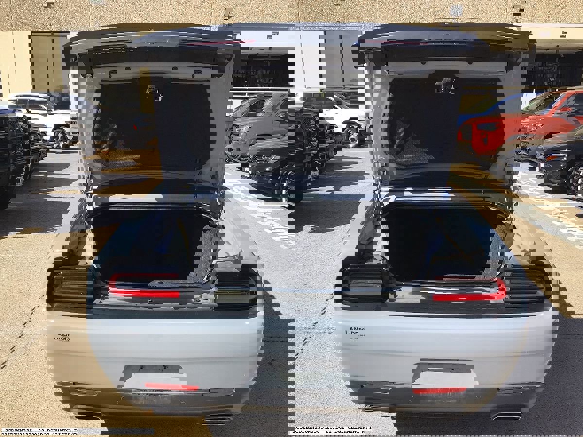 Used 2022 Dodge Challenger R/T w/ Plus Package image 15