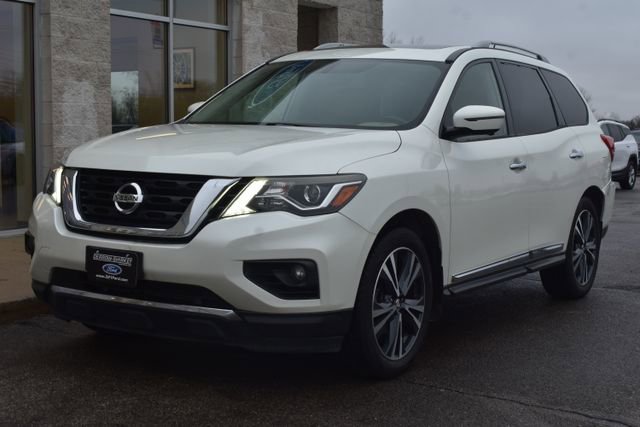Used 2017 Nissan Pathfinder Platinum w/ Family Entertainment Package image 16