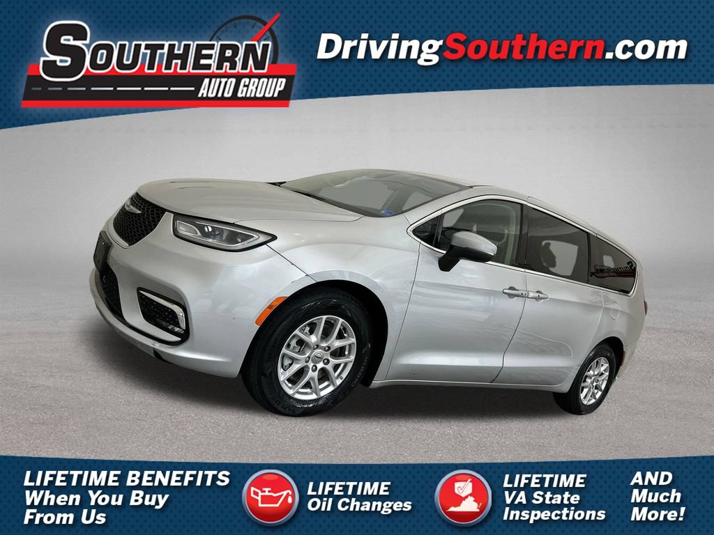 Used 2023 Chrysler Pacifica Touring-L FWD 360° Tour