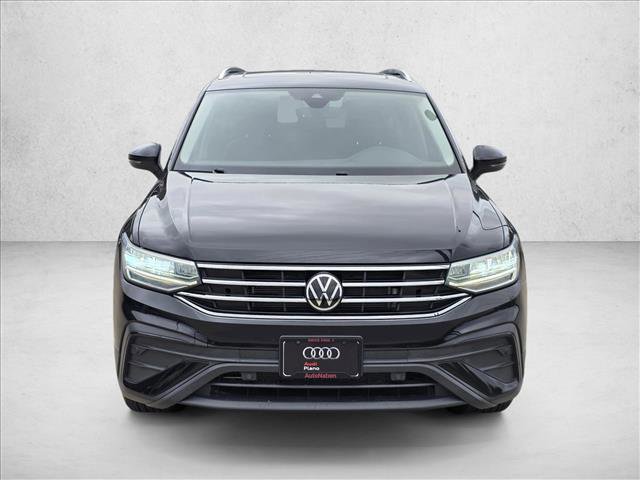 Used 2022 Volkswagen Tiguan SE image 2