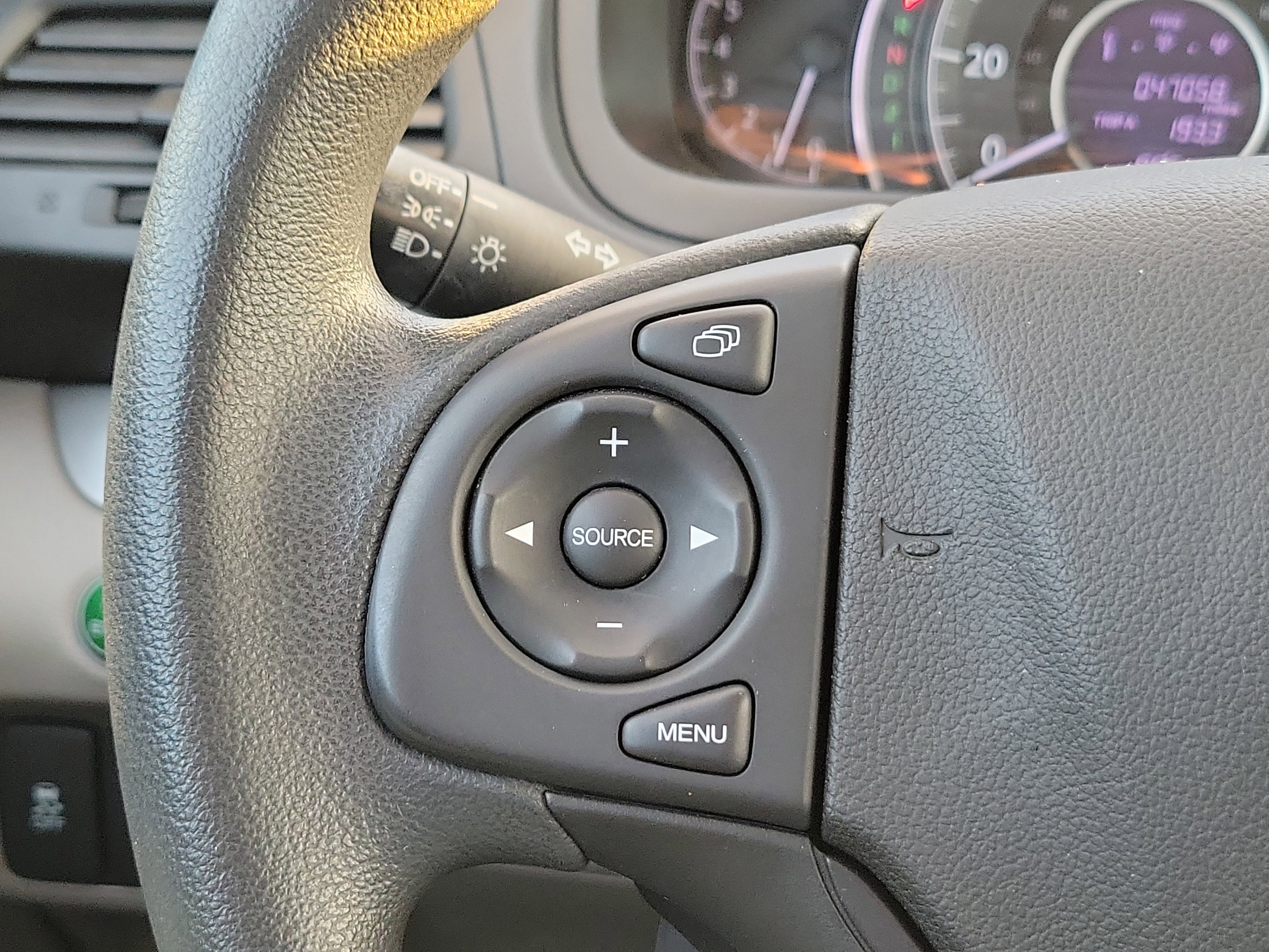 Used 2014 Honda CR-V LX image 21