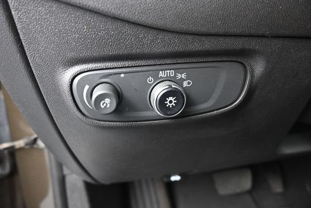 Used 2023 Chevrolet Equinox LT FWD image 20