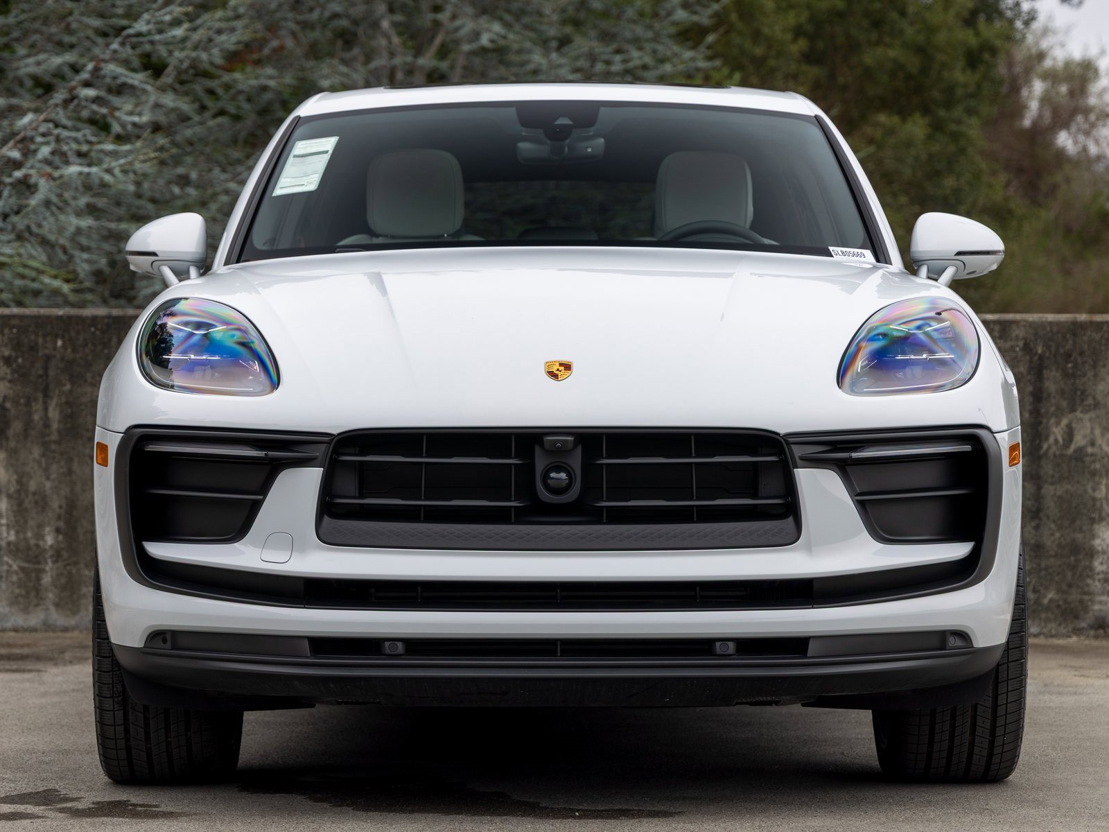 New 2025 Porsche Macan image 8