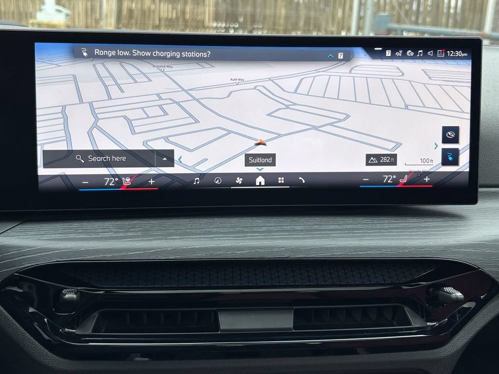 Used 2026 BMW i4 eDrive40 w/ Premium Package RWD image 18